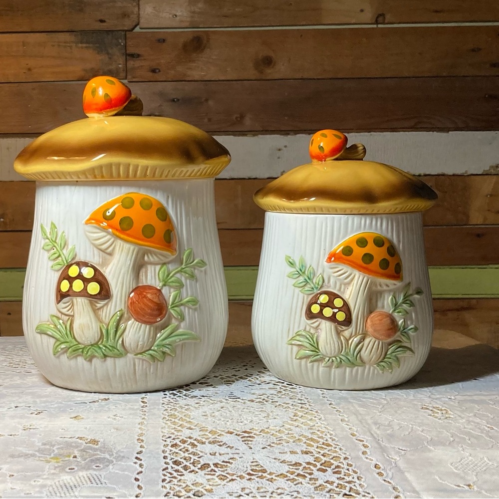 Merry Mushroom Canisters, large&medium canisters, 1978 Sears & Roebuck, Japan